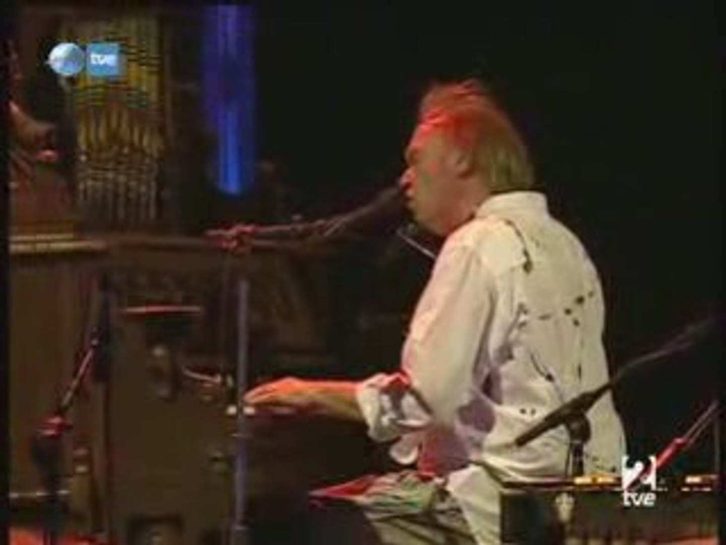 Neil Young - Mother Earth (Live 2008)