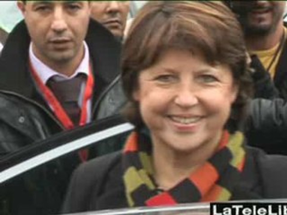 FIN DU CONGRES PS AVEC MARTINE AUBRY
