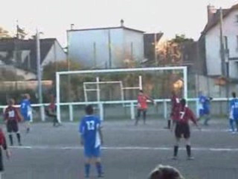 BUT N°2 et 3 : SARTROUVILLE 0 - 4 COSMO