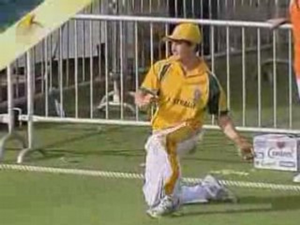 HK Sixes Match 1 Australia v England HQ P 2