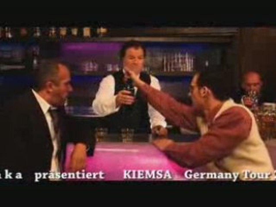 Kiemsa Orange Duck - Germany Tour 2009