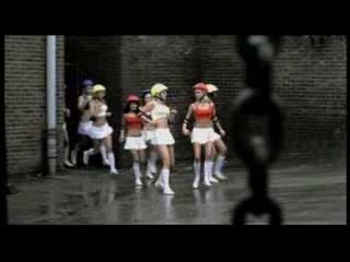 Studio B - I See Girls