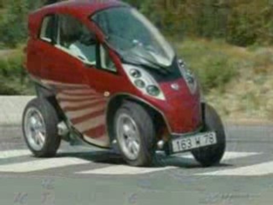 Voiture étrange.