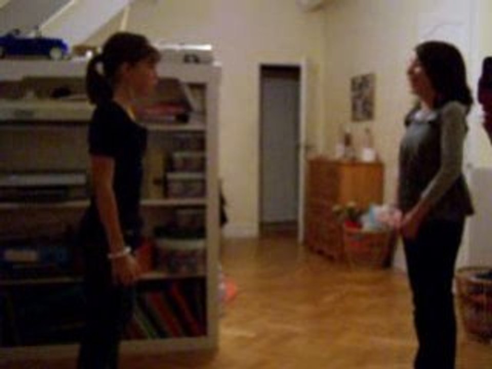 Marine et Julia dansent sur la poule !!