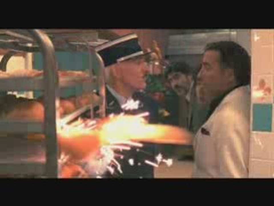 Trailer Oficial La Pantera Rosa 2 en Español