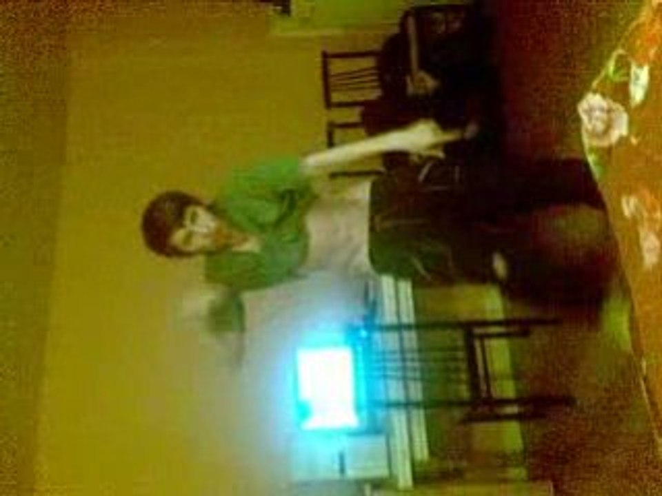 MEC qui dance tro tro bien !