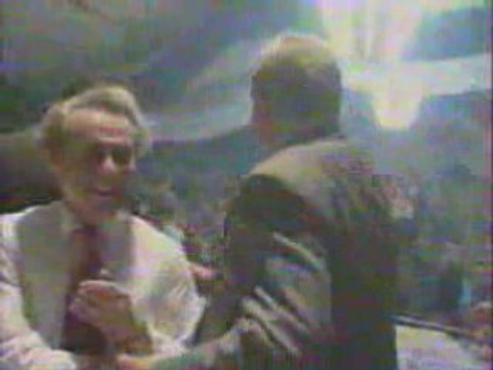 Les Faces Cachées de l'Extreme Droite en Europe - Interdire