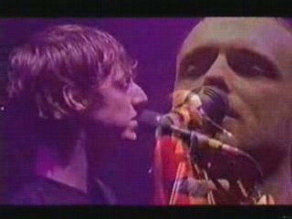 Travis - Baby One More Time (Glastonbury 2000)
