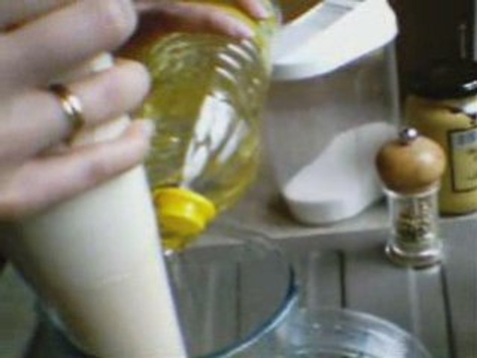 La recette de la mayonnaise The recipe of the m...