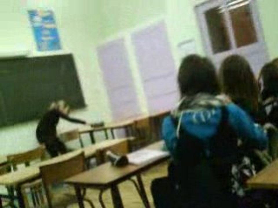 2CSSF >.<'