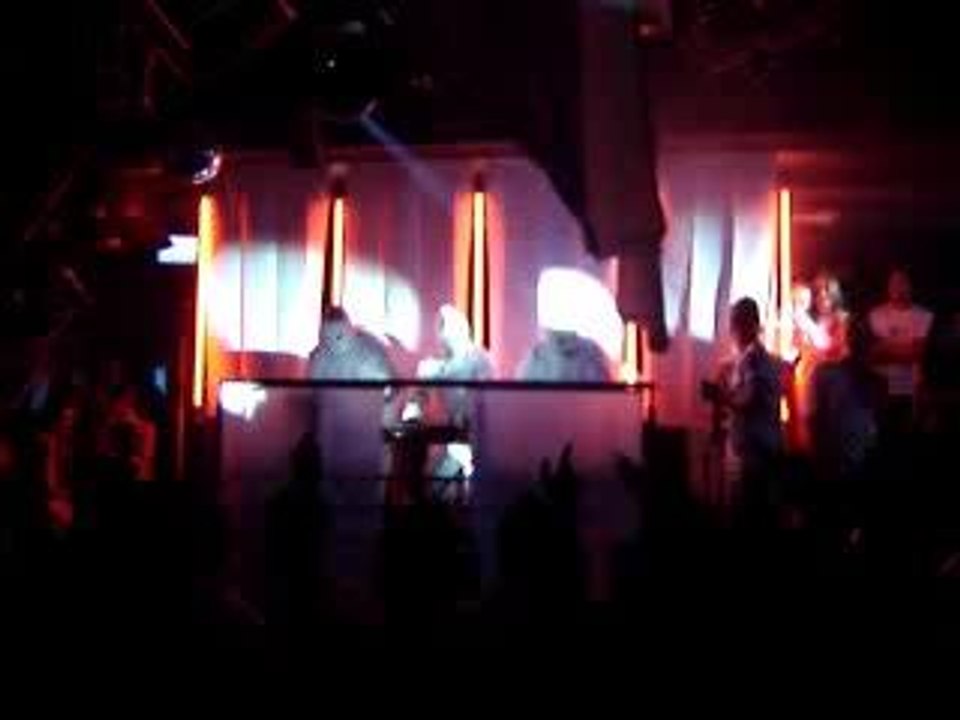 cherry moon: blow the speakers