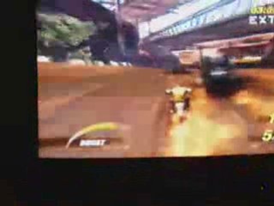 Mathieu joue à Motorstorm