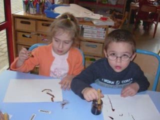 Atelier de calligraphie en maternelles - Karim Jaafar