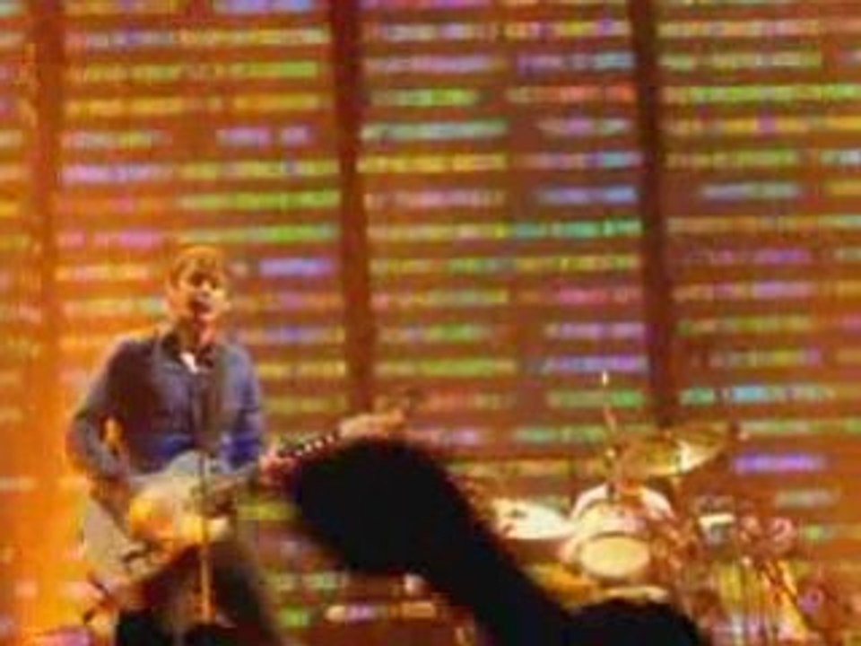 Keane . Again and again (live)