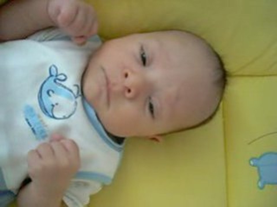 Bébé caca
