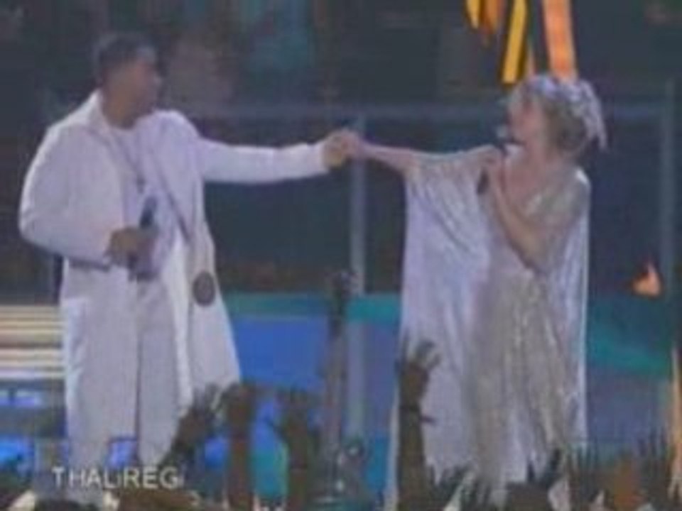 Thalia y aventura - no no no en premios juventud