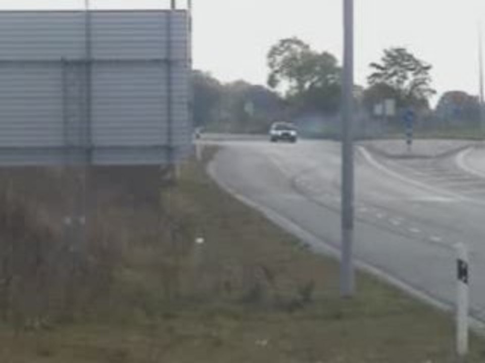 Volvo 740 16V Turbo - Street Drifting