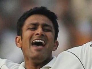 Ind-Pak-T2-D2_to_DivX_clip0