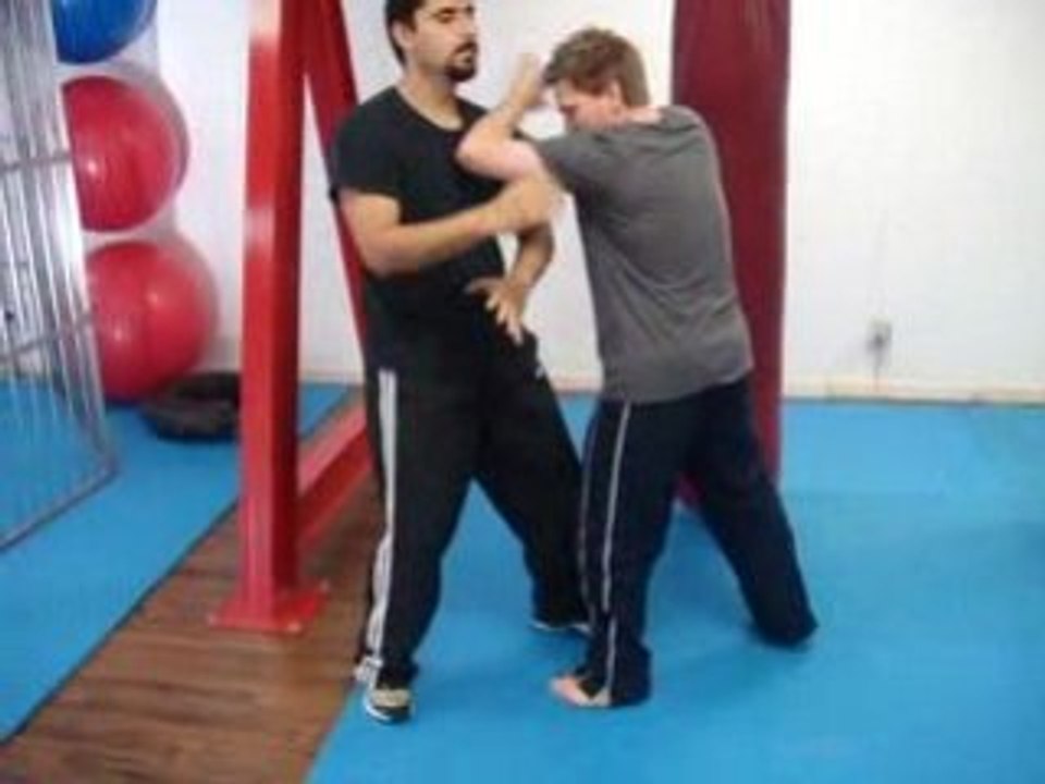 Donnie B: Old Style Muay Thai Attack Techniques