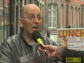 Amnesty recueille un micro-trottoir à Namur sur la DUDH