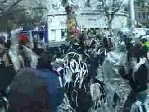 100 papiers, 1000 papiers, 100000 papiers, 100000000 papiers