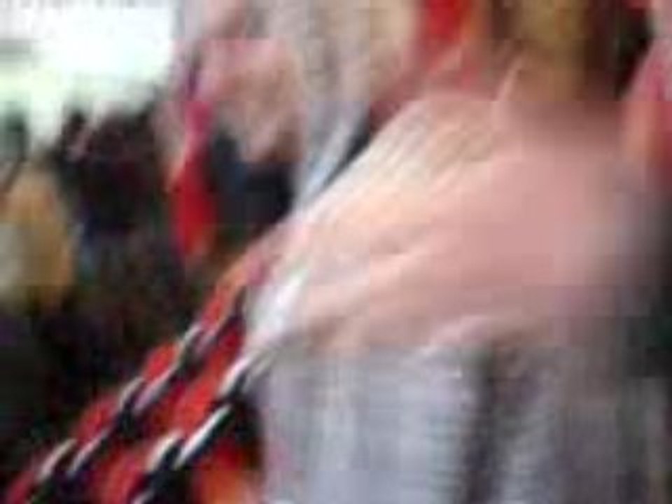 Qui ne saute pas est un lyonnais !!