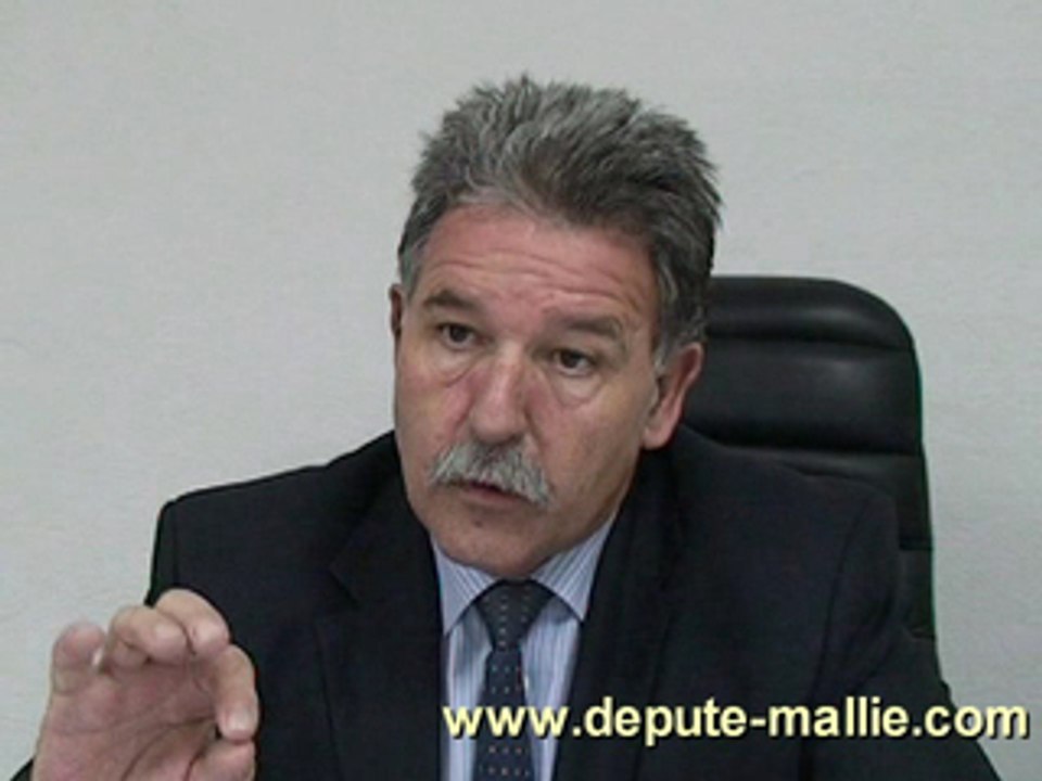 Travail dimanche : R Mallié explique sa proposition de loi