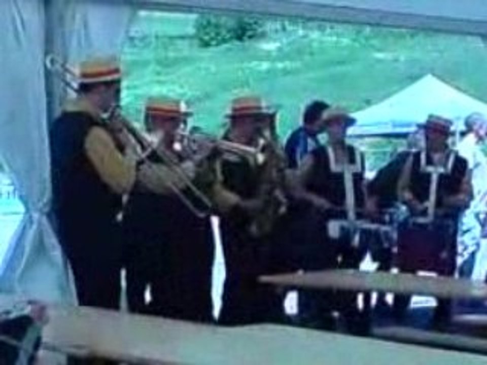 Pause casse-croute au Mondial du VTT 2008