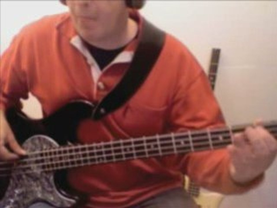 Bass Playalong for beginners - Another On eBites the Dust