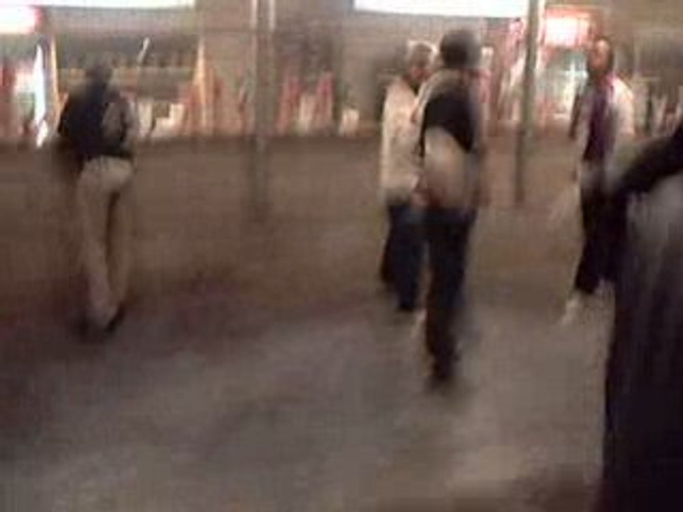 En sortant du Hangard à Marseille