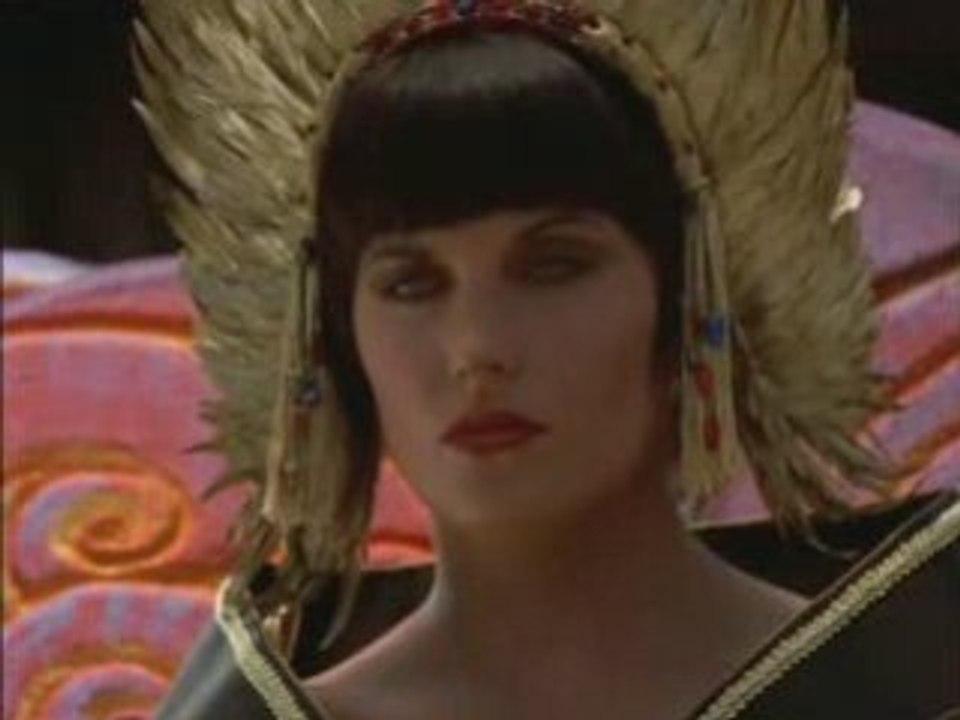 Xena Warrior Princess-Trailer Lucy Lawless & Renee O'Connor