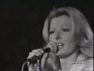 Giovanna "Questo amore un pò strano"