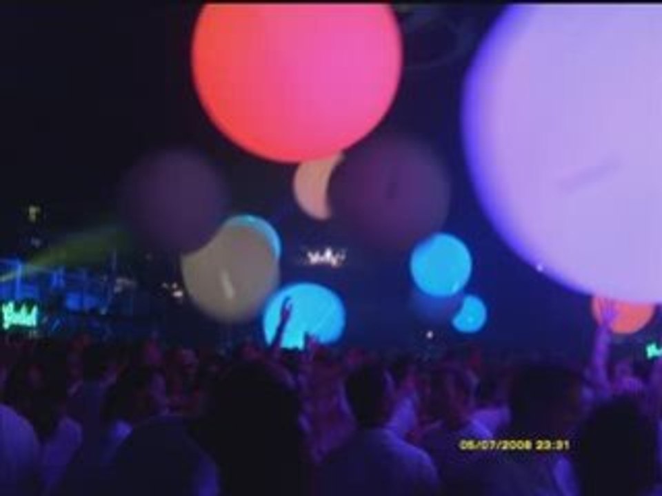 Nie i sensation white.