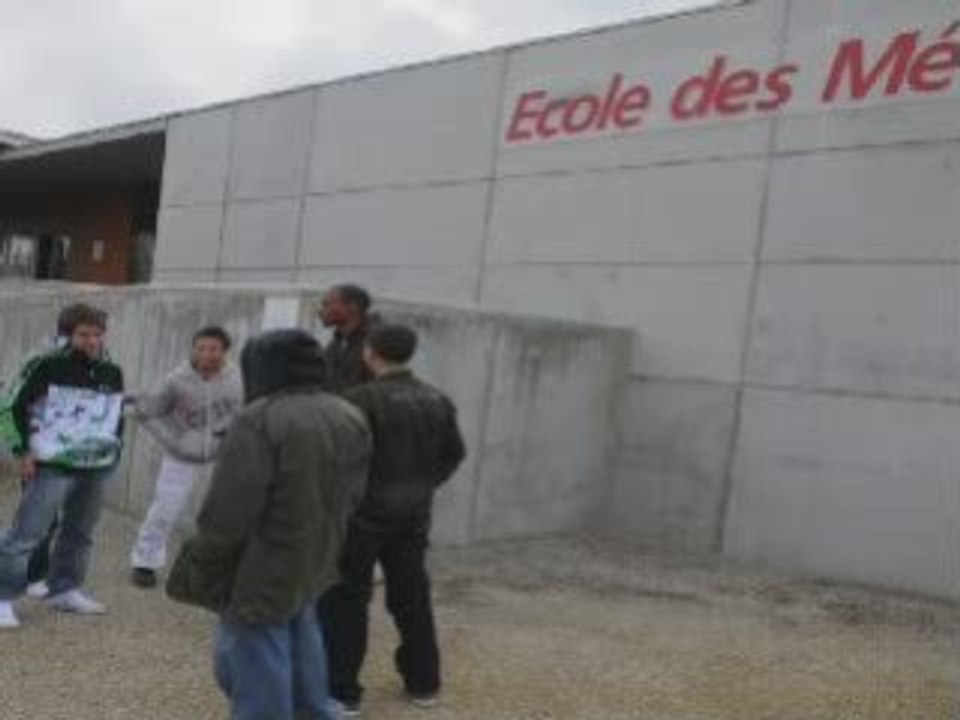 A ECOUTER