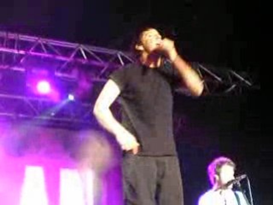 Simple Plan a Marseille - Your Lie Is A Lie ( Final )