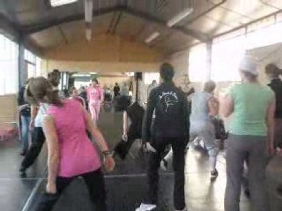 Cours de danse "Disturbia" Au Nom de la Danse septembre 2008