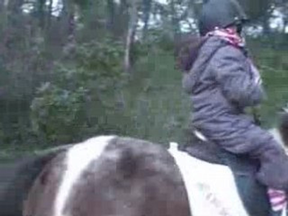 Louna à poney