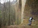 Descente en rappel Viaduc fauvettes - Arrivée Manu