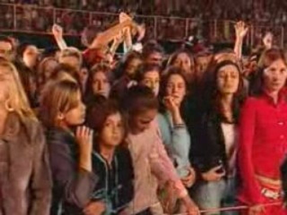 raina mix planeta turne 2004