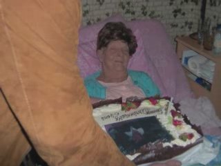 Sa petite  fille qu elle l aime tro tu manquer