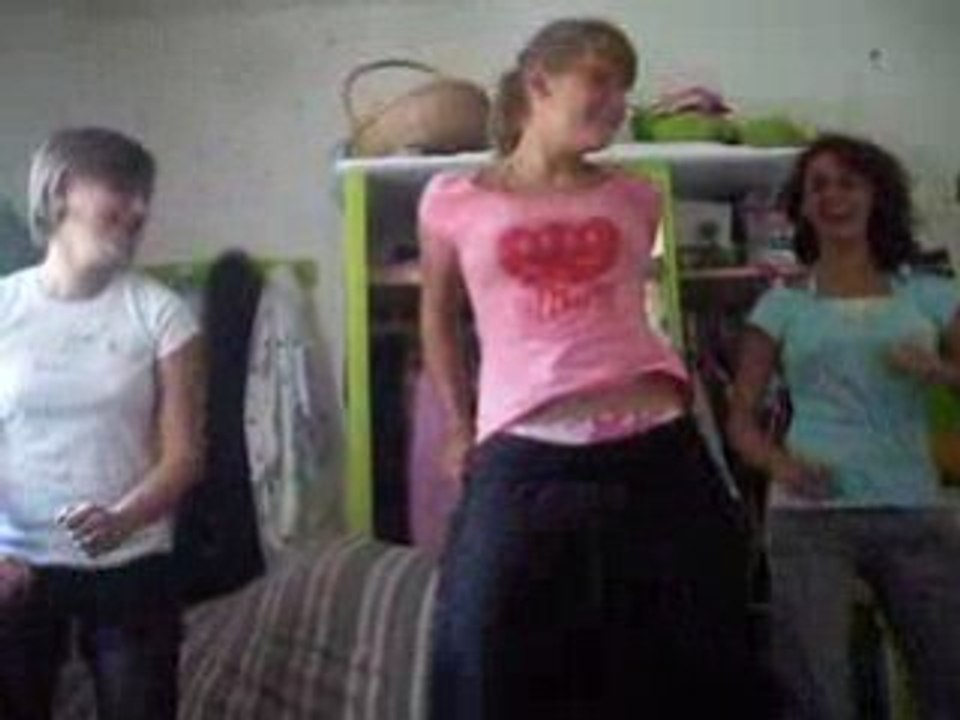 Elles dansent