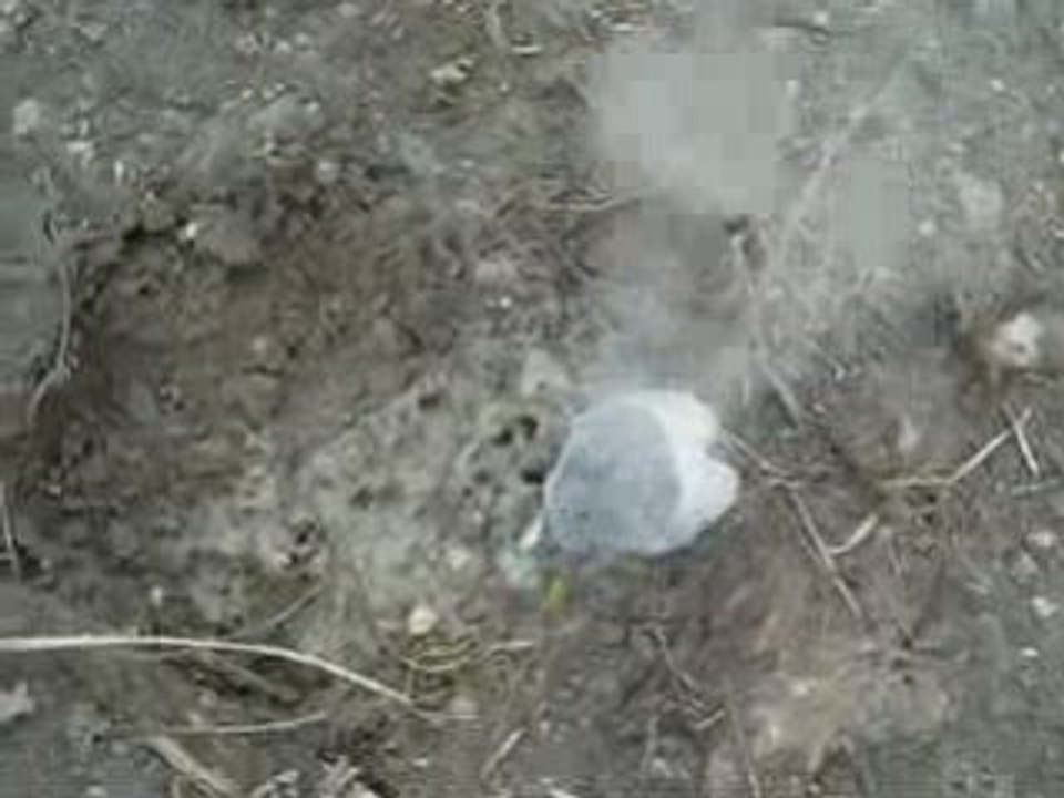 acide chloridrique + aluminium