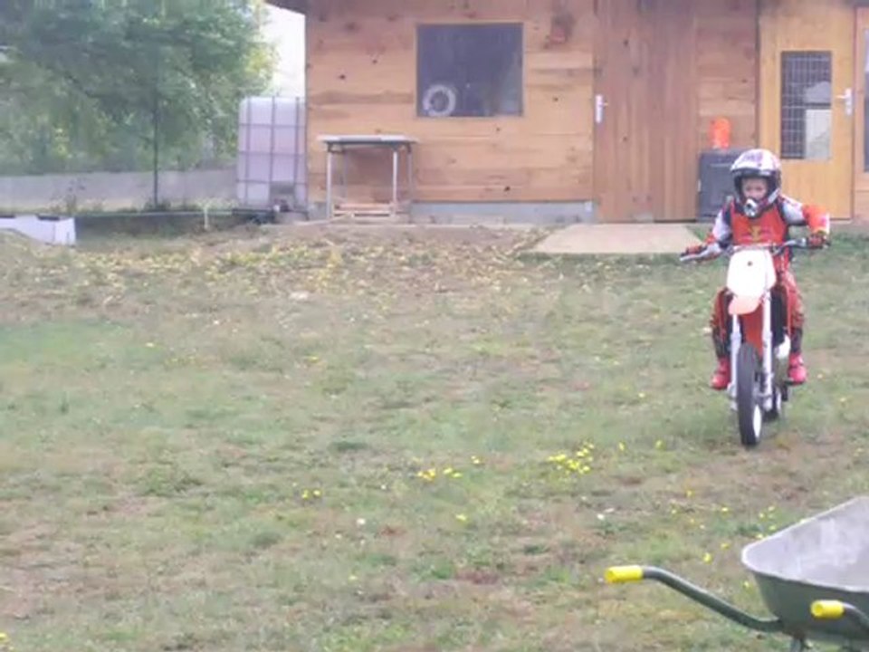 Le petit pilote de M*** R1