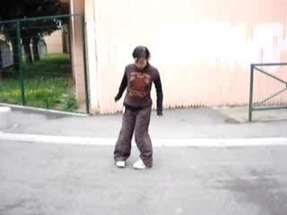 Agnes c walkIng