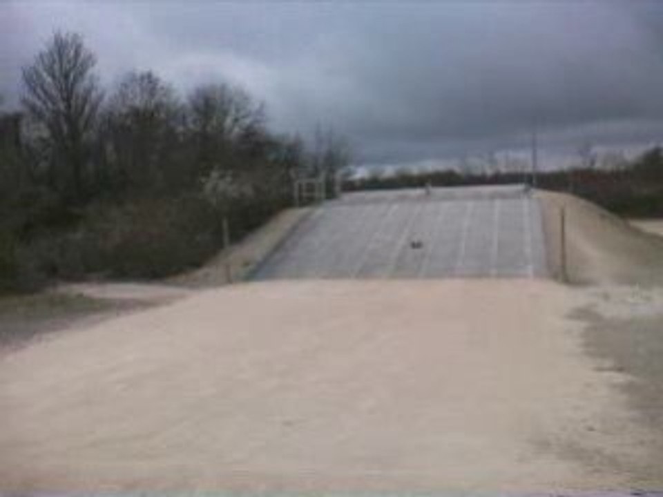 saut de mouflé en voiture thermique