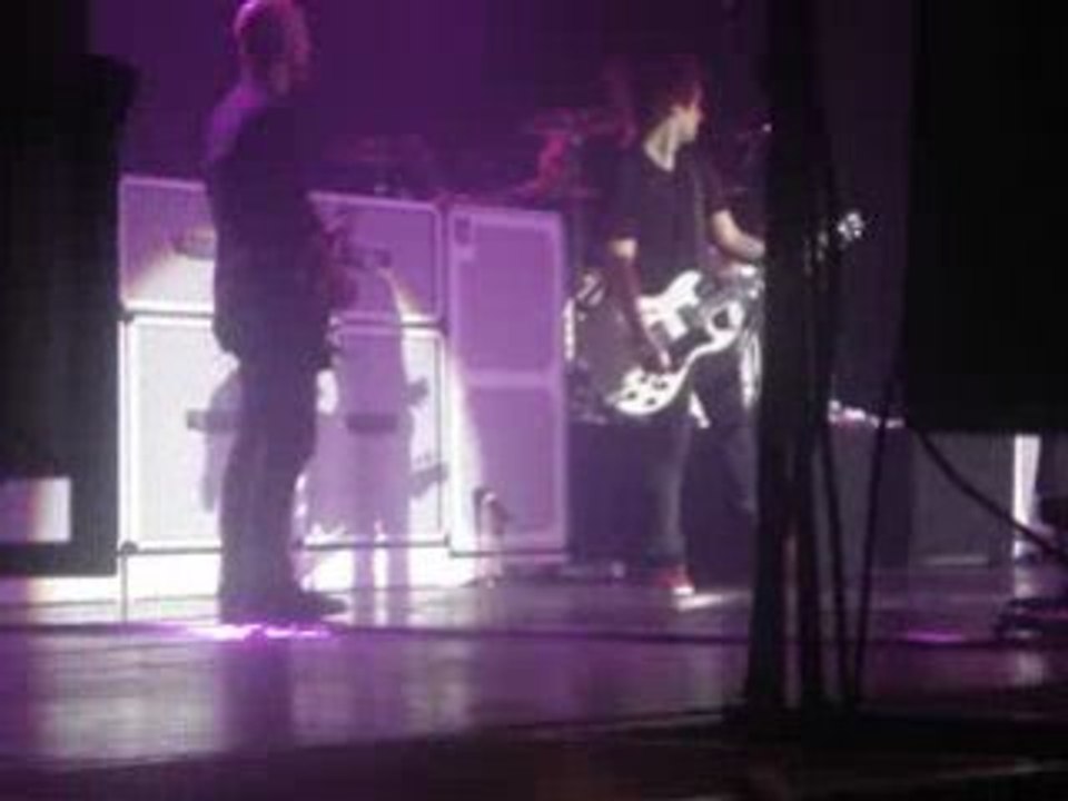 Song Party-Simple Plan. Zénith.23.11.08