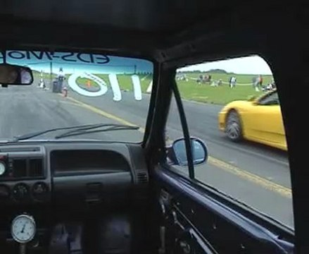 Ferrari F360 Modena vs Opel Corsa NOS