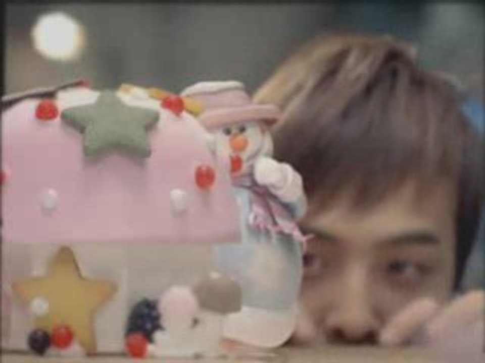 Big Bang - Baskin Robbins Ice Cream Cake (20s)