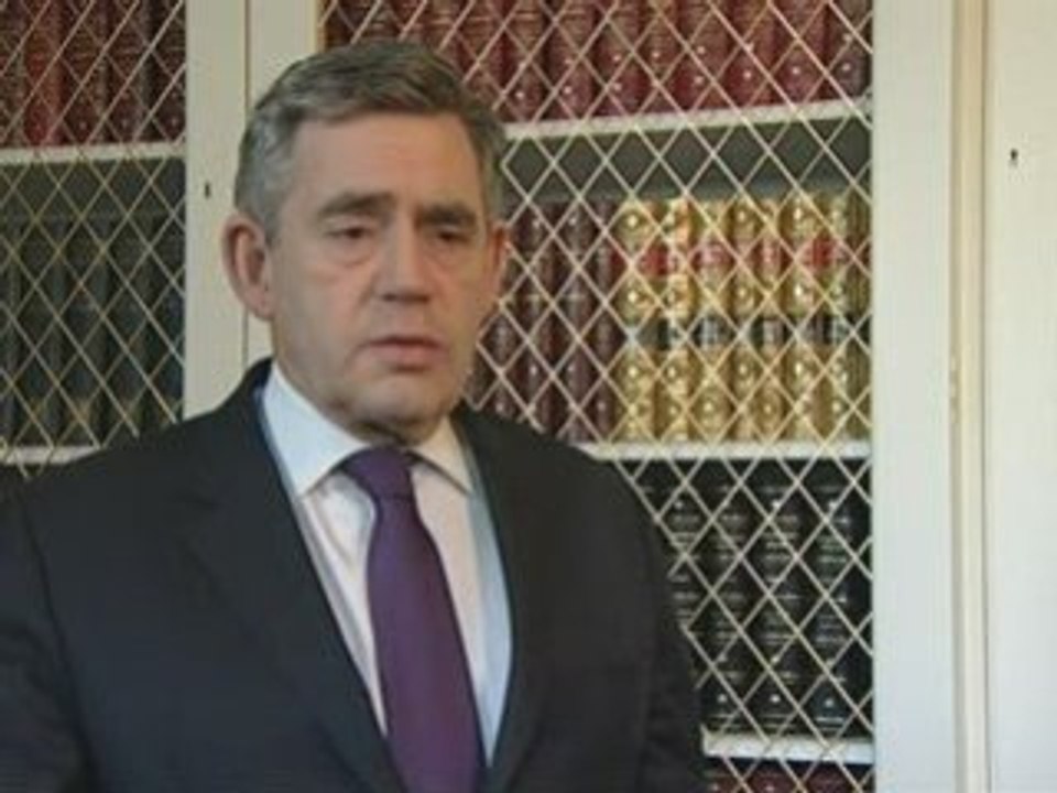 Brown and Cameron react to Mumbai terror attacks