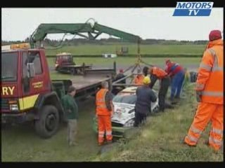 Gros crash Tonneau British Cross categorie supercars A